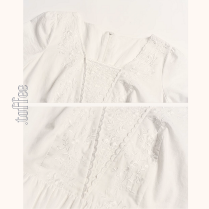 レース刺繍のホワイトロングワンピース《Z01093》