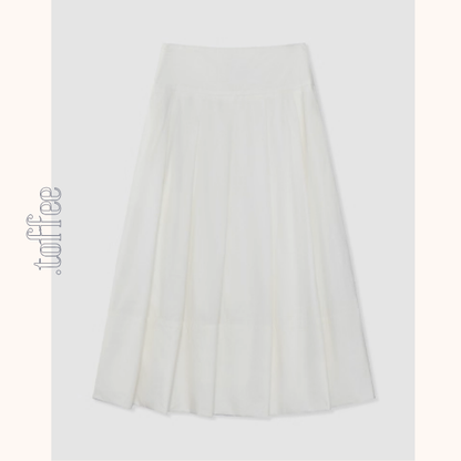 フリルネックとリボンのホワイトブラウス《Z01092》