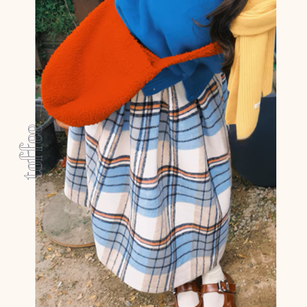 白地レトロチェックの揺れプリーツスカート《Z01206》