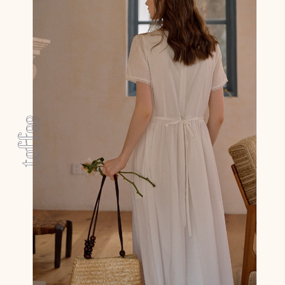 レース刺繍のホワイトロングワンピース《Z01093》