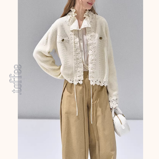 花レース縁取りのオフホワイトニットカーディガン《Z01285》