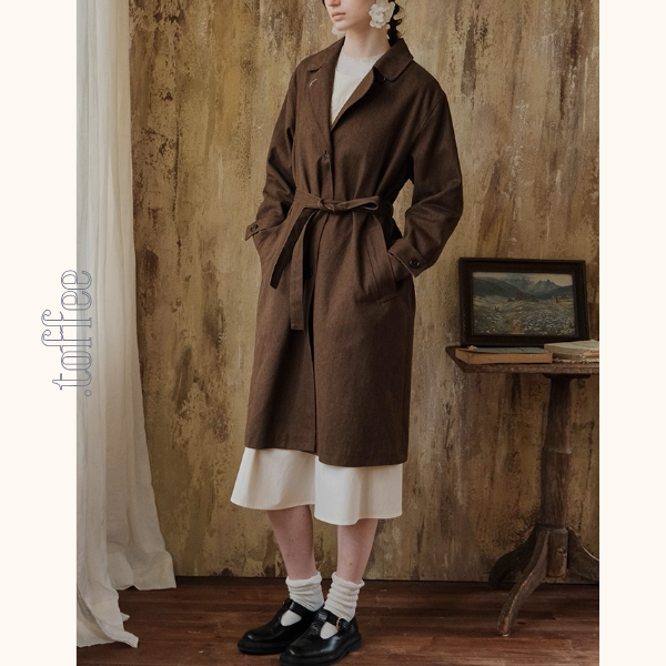 前合わせデザインのブラウンジャケット《Z01086》