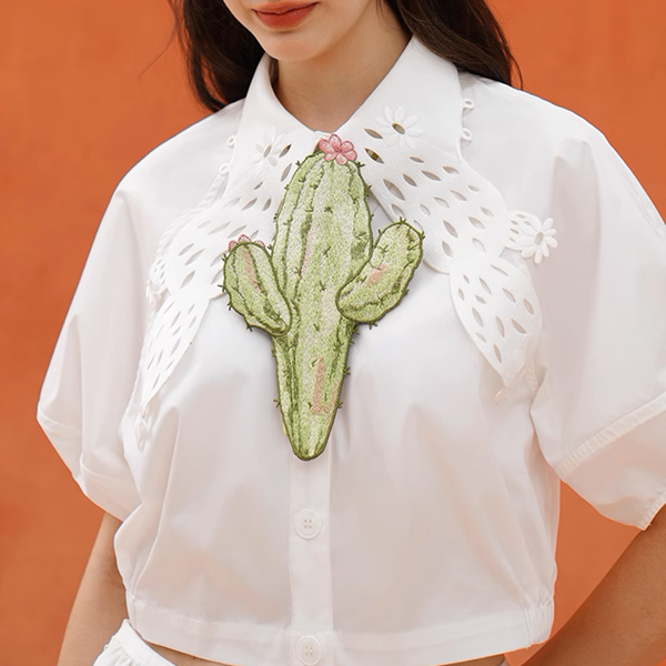 胸に咲くサボテンの記憶ネクタイ《C0222》