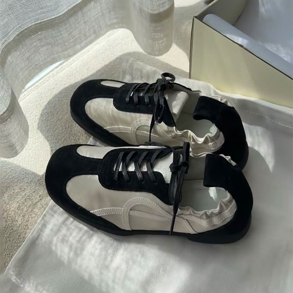 バイカラーフラットスニーカー　Z00445