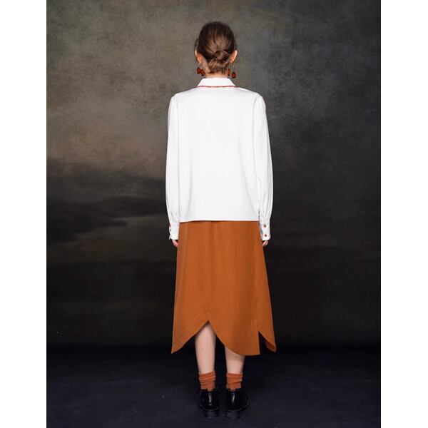 【2color】木馬刺繍配色ビッグ衿ブラウス C0109