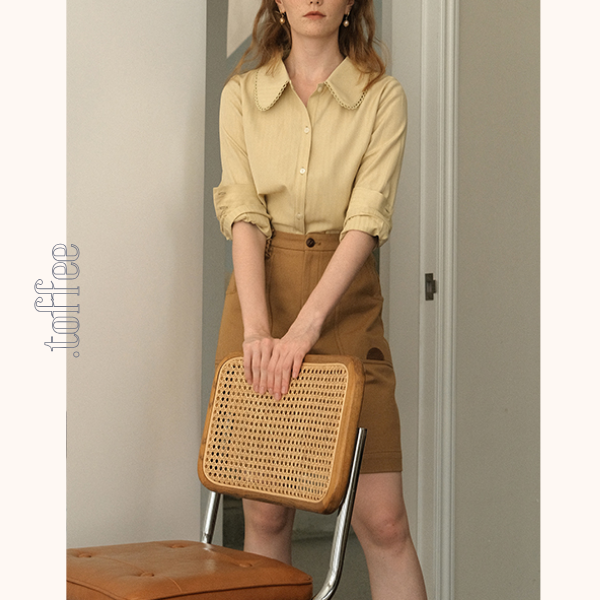 【2color】レースディテール丸襟ブラウス　《Z00747》