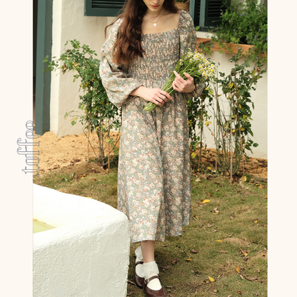 小花柄パフスリーブミモレ丈ワンピース　《Z00745》