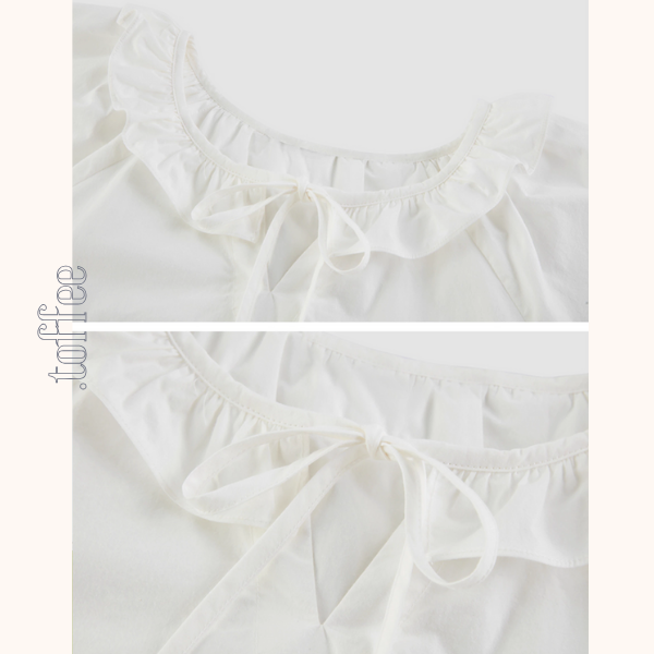 フリルネックとリボンのホワイトブラウス《Z01092》