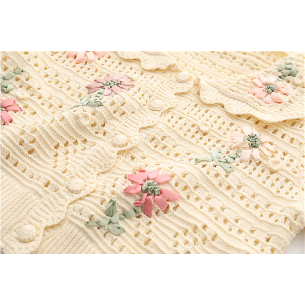 小花刺繡入りかぎ針編みニットトップ Z00216