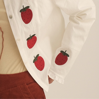 ストロベリープリントホワイトブラウス　Z00448