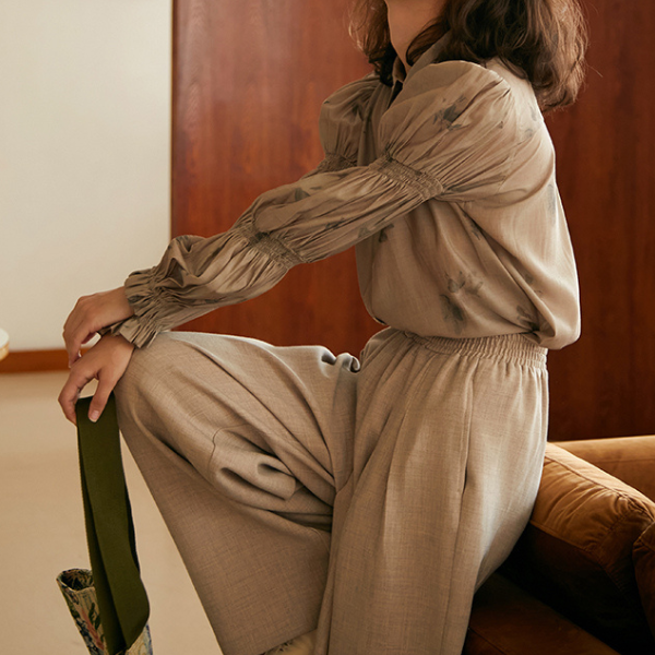 ティアードパフスリーブシャツ AU-414