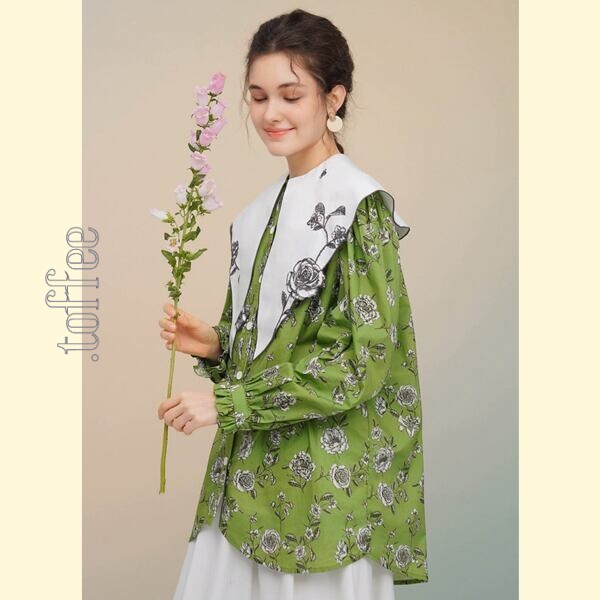 ローズフレンチレトロプリントシャツ: 個性的なエレガンスを纏う 《C0213》