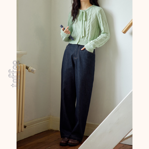 サイド刺繍ストレートデニムパンツ　Z00561