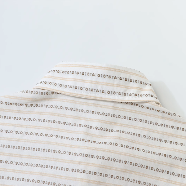 カラフル猫ちゃん刺繍入りショートスリーブシャツ《Z00909》