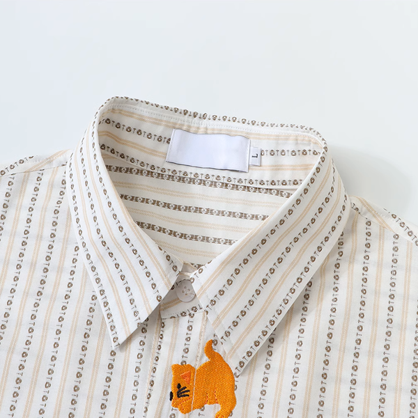 カラフル猫ちゃん刺繍入りショートスリーブシャツ《Z00909》