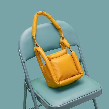 【３color】柔らかいスクエアバッグ