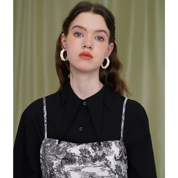 【4color】デザインラペルディープスリーブカットブラウス X-197