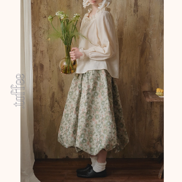 レトロフラワープリントのボリュームスカート《Z01112》