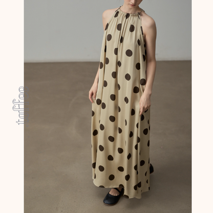 ドットと余白、午後のホルターネックワンピース《Z01119》