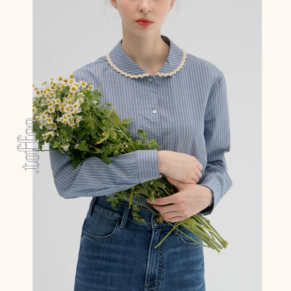 レースが語る午後の記憶ストライプシャツ《Z01177》