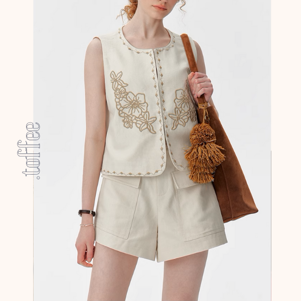 ハイビスカス刺繍ベスト＆ショートパンツセットアップ《Z01008》