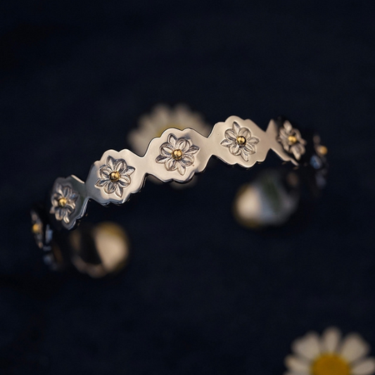 ミニフラワーデザインスリムバングル　AU-146