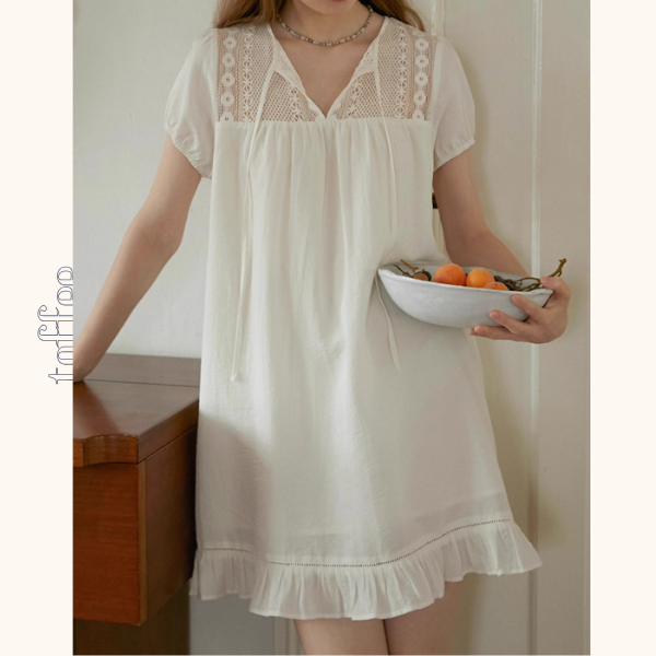 メッシュレースホワイトワンピース《Z01019》