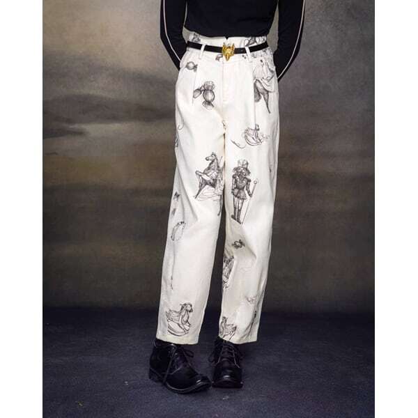【2color】くるみ割り人形プリントタックテーパードパンツ C0107