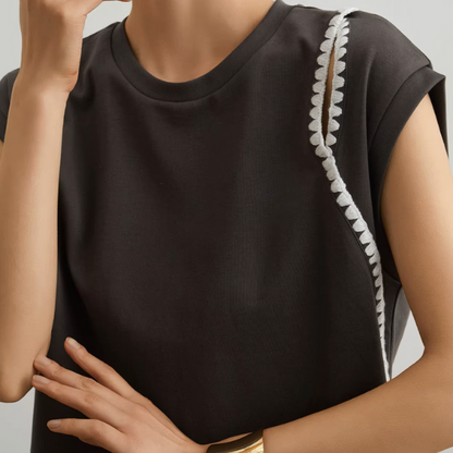 カットアウトフレンチスリーブクルーネックトップ《Z00949》