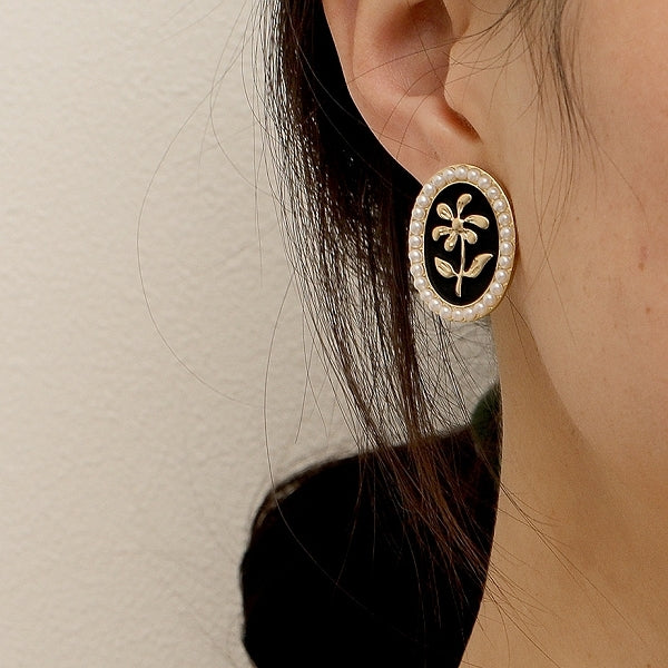 レトロフラワーピアス　　su0018