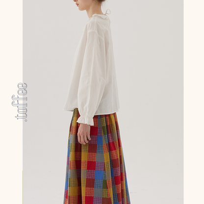 【2color】フリルネックコットンブラウス　《Z00787》