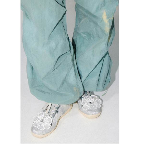 レースフラワーローカットスニーカー X-477