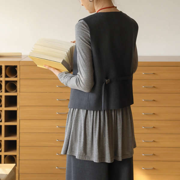 Vネックシングルブレストショートベスト＆ハイウエストワイドスーツパンツセットアップ《Z00889》