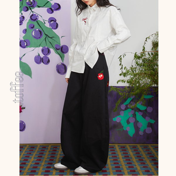チェリー刺繍重ね着風テーパードパンツ　《Z00699》