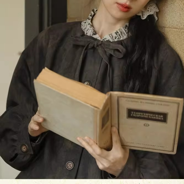大ぶりボウタイのアンティーク風ジャケット《Z01359》