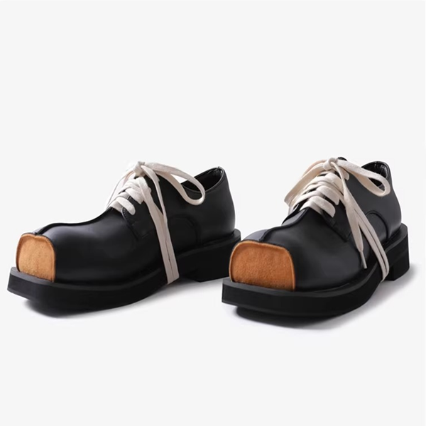 バイカラースクエア厚底ダービーシューズ《Z01352》