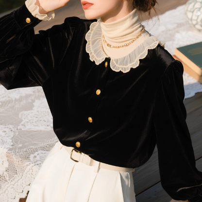 夜を纏うレーススカラップの光沢シャツ《Z01181》