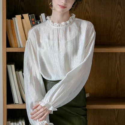 フリルネックのシアーブラウス《Z01094》