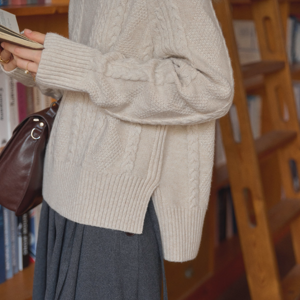 冬の読書室とツイストの記憶ニット《Z01160》