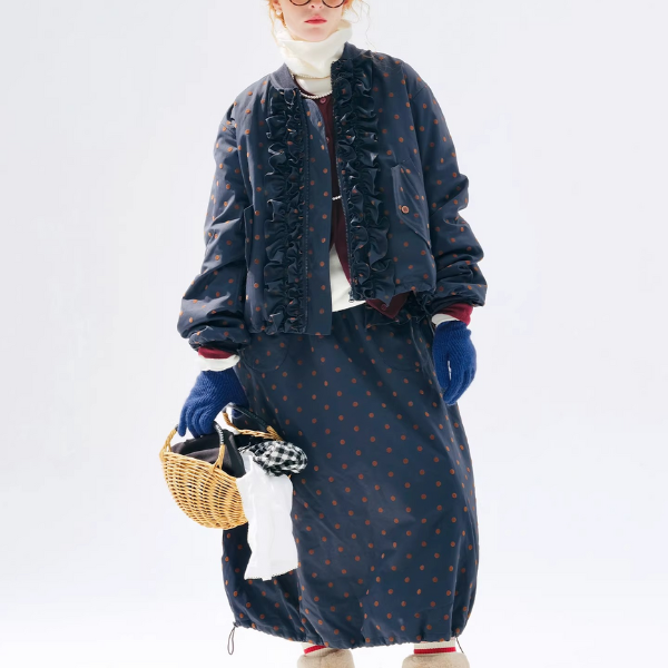 【2color】ドット柄フリルのバルーン裾キルティングジャケット《Z01360》
