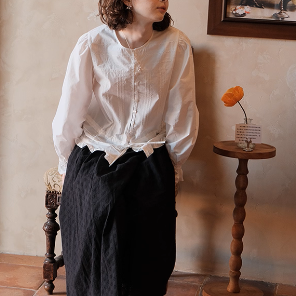 記憶のアトリエのピュアリボンブラウス《Z01157》