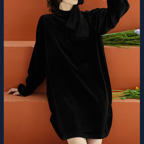 リボン付きブラックミニワンピース Z00086