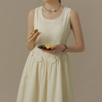 立体フラワー装飾ノースリーブワンピース《Z00828》