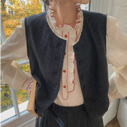 【2color】午後の針音と記憶の刺繍ブラウス《Z01158》