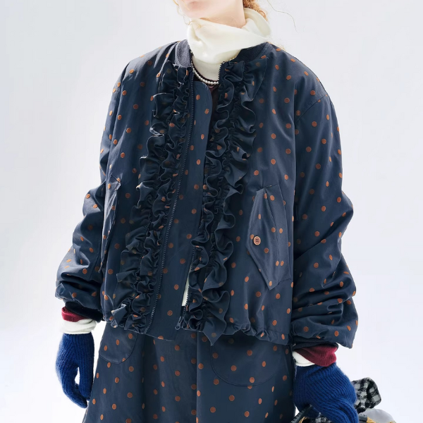 【2color】ドット柄フリルのバルーン裾キルティングジャケット《Z01360》