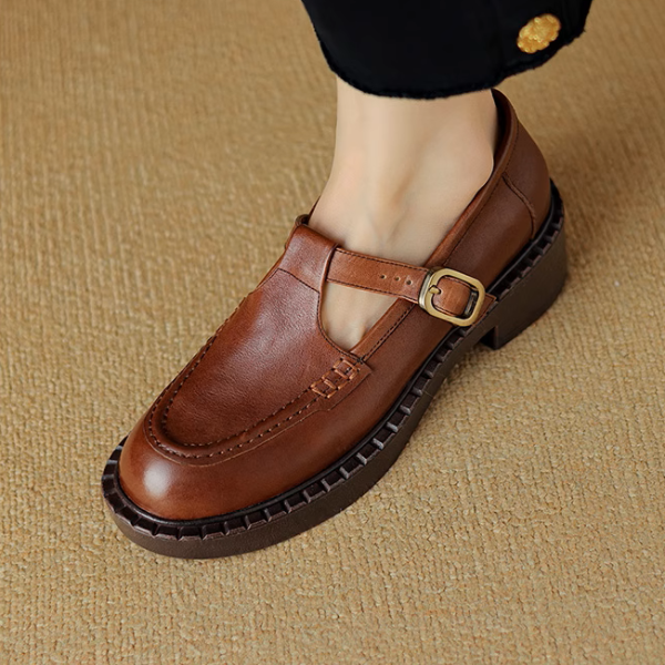 【2color】レトロ感漂う厚底メリージェーンシューズ《Z01100》