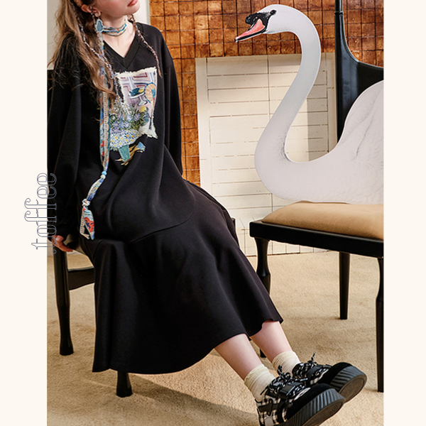 【2color】Vネックスウェットワンピース　《Z00683》