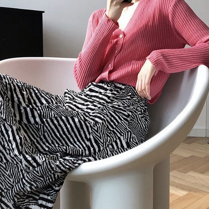 油絵のようなフラワー柄スカート