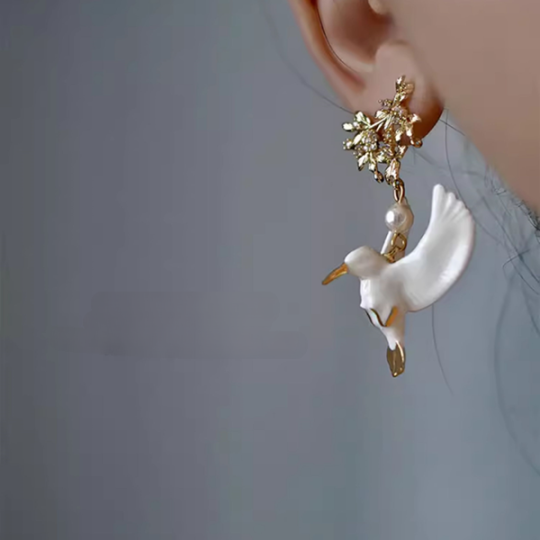 ハミングバードピアス　Z00594