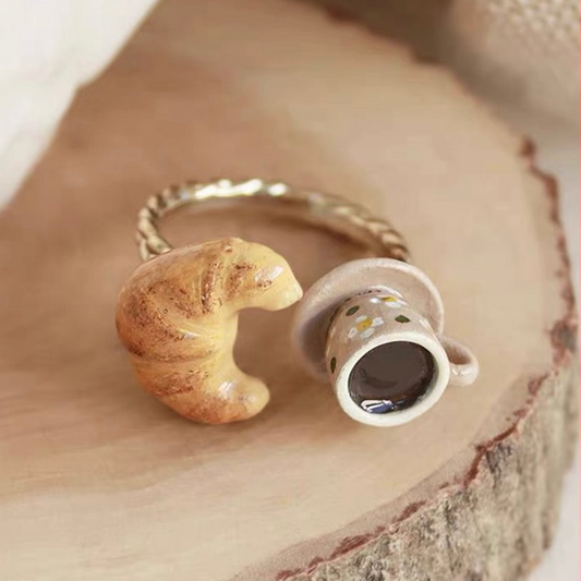 モーニングクロワッサンオープンリング　Z00577